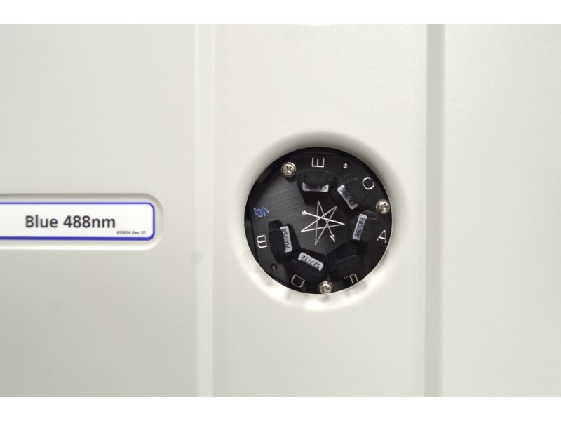 BD FACSLyric IVD Flow Cytometer (3)Lasers(10)Colors/(12)Detectors with 30-tube Universal Loader