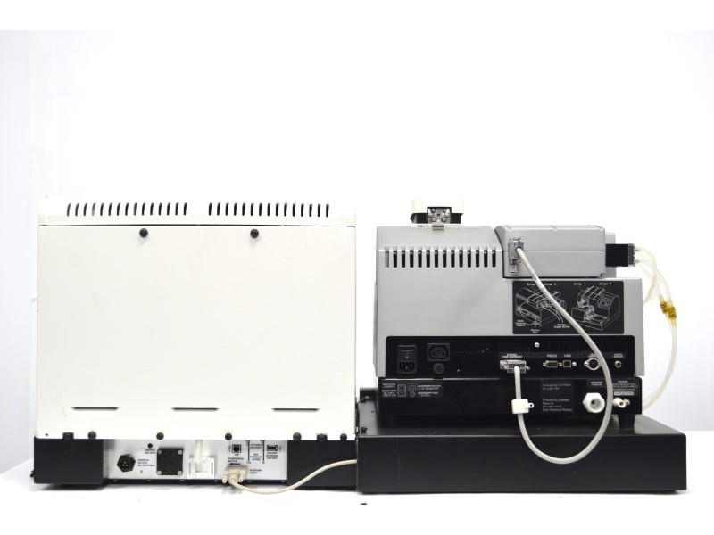 Agilent BioTek EL406 Microplate Washer Dispenser with BioTek BioSpa 8 Automated Incubator