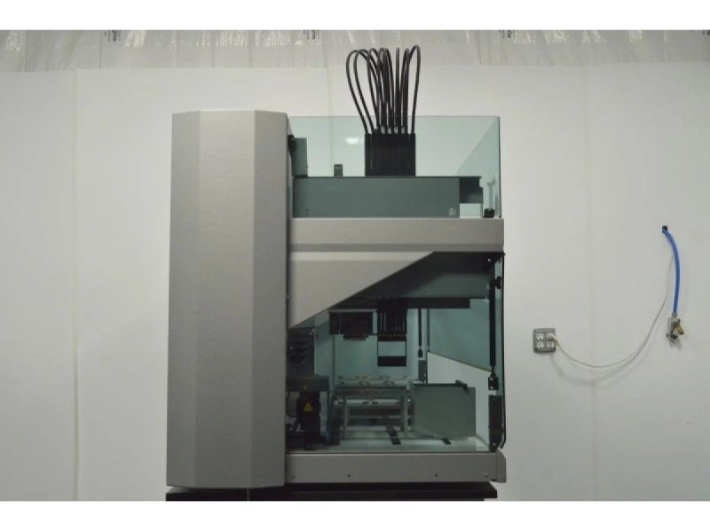 Tecan Freedom EVO-2 200 Liquid Handler w/ Air LiHa Span-8, MCA-96, ROMA Gripper