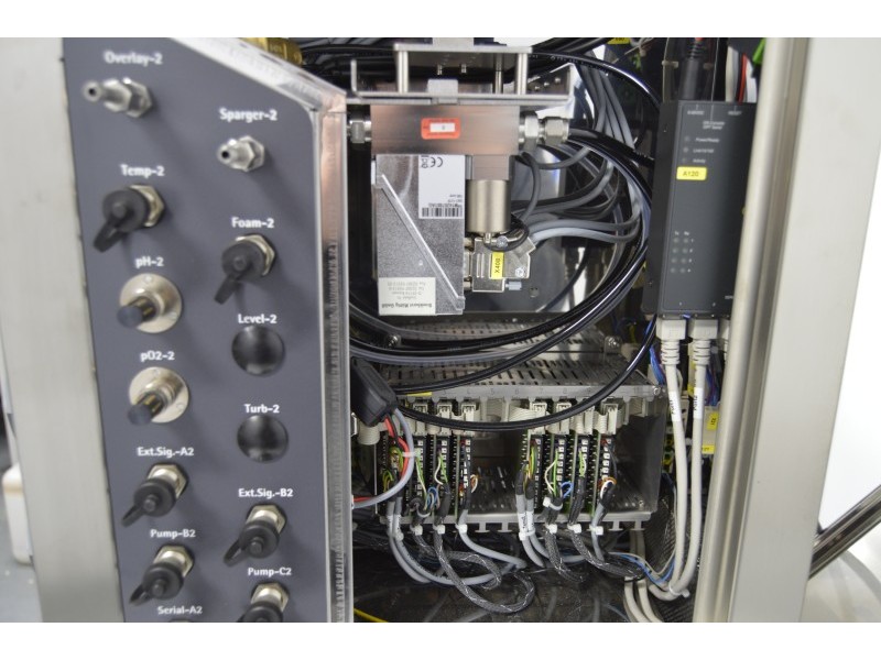Sartorius Stedim Biostat B Twin Bioreactor for Cell Cultures with 2 Liter Jacketed Autoclavable Reactor Vessels