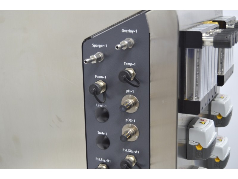 Sartorius Stedim Biostat B Twin Bioreactor for Cell Cultures with 2 Liter Jacketed Autoclavable Reactor Vessels