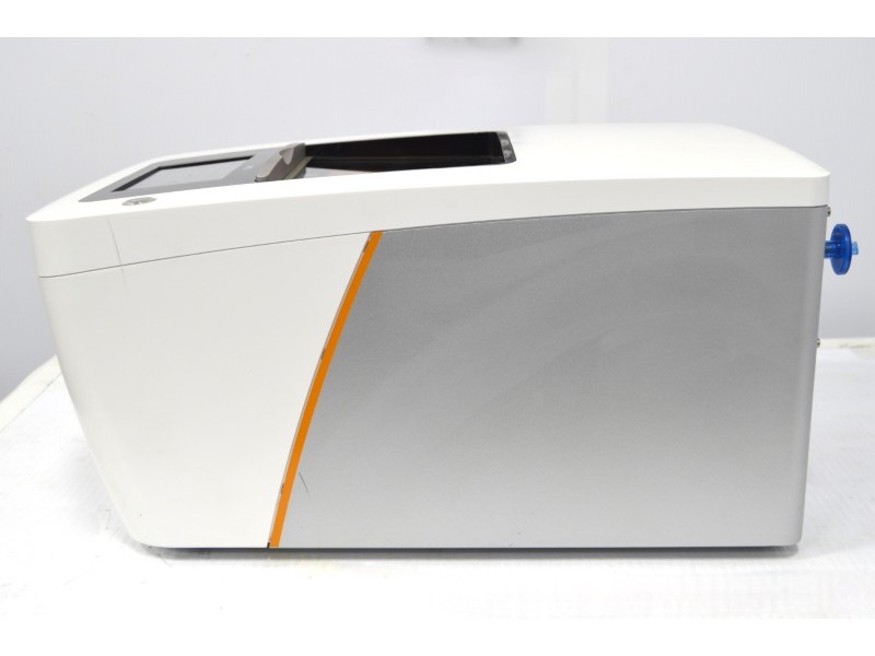 Axion Biosystems Maestro Pro MEA System