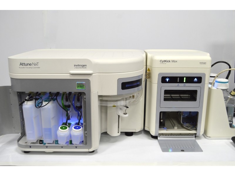Thermo Attune NxT Acoustic Focusing Cytometer (1 YEAR WARRANTY) with (4)Lasers/(14) Colors/(16)Detectors w/ CytKick MAX Autosampler