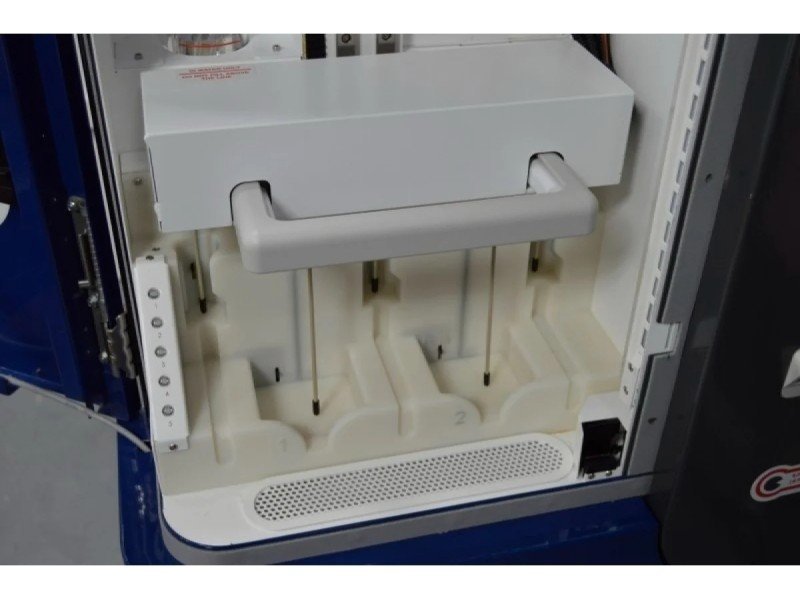 Bruker Berkeley Lights Beacon Single-Cell Cellular Analysis Optofluidic System (CAS 2.4 Premium) with/ Multi-Chip Fluidics Station Bruker Berkeley Lights Beacon Single-Cell Cellular Analysis Optofluidic System (CAS 2.4 Premium) with/ Multi-Chip Fluidics Station