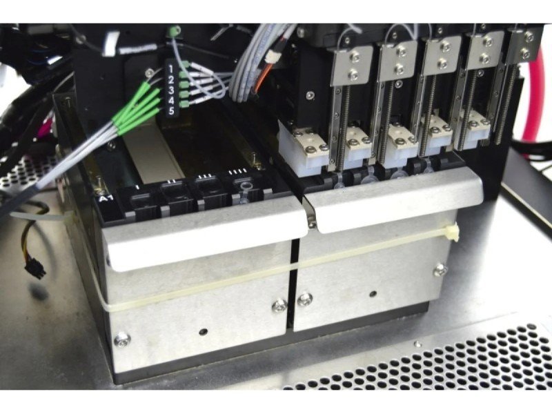 Bruker Berkeley Lights Beacon Single-Cell Cellular Analysis Optofluidic System (CAS 2.4 Premium) with/ Multi-Chip Fluidics Station Bruker Berkeley Lights Beacon Single-Cell Cellular Analysis Optofluidic System (CAS 2.4 Premium) with/ Multi-Chip Fluidics Station