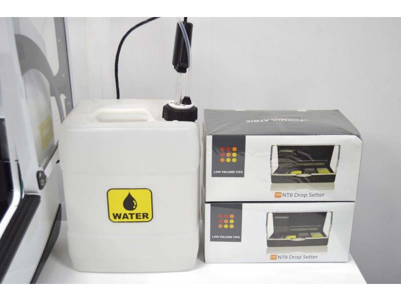 Formulatrix NT8 Automated Nanoliter-scale Liquid Handling System 