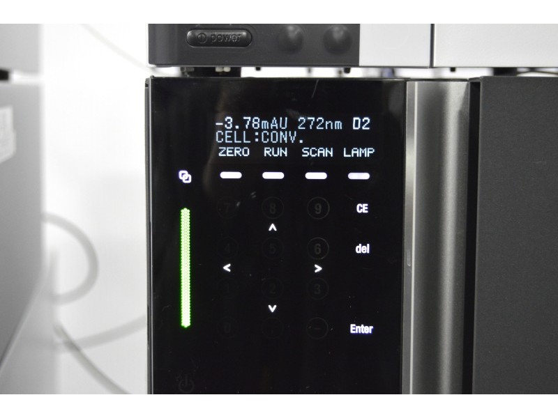 Shimadzu UHPLC System (Nexera Hybrid) with Dual LC‑20ADXR Pumps, X2 SIL-30AC and SPD‑40 UV-VIS Detector