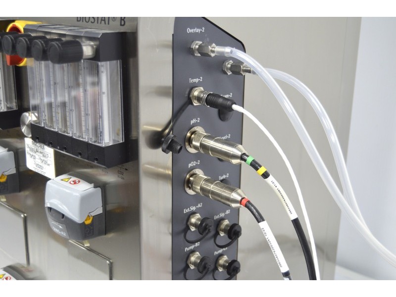 OXY-Sartorius Stedim Biostat B Twin Bioreactor for Cell Cultures with 2 Liter SW Autoclavable Vessels