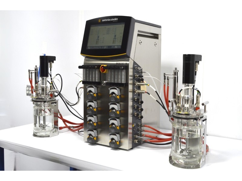 Sartorius Stedim Biostat B Twin Bioreactor for Cell Cultures with 2 Liter Jacketed Autoclavable Vessels