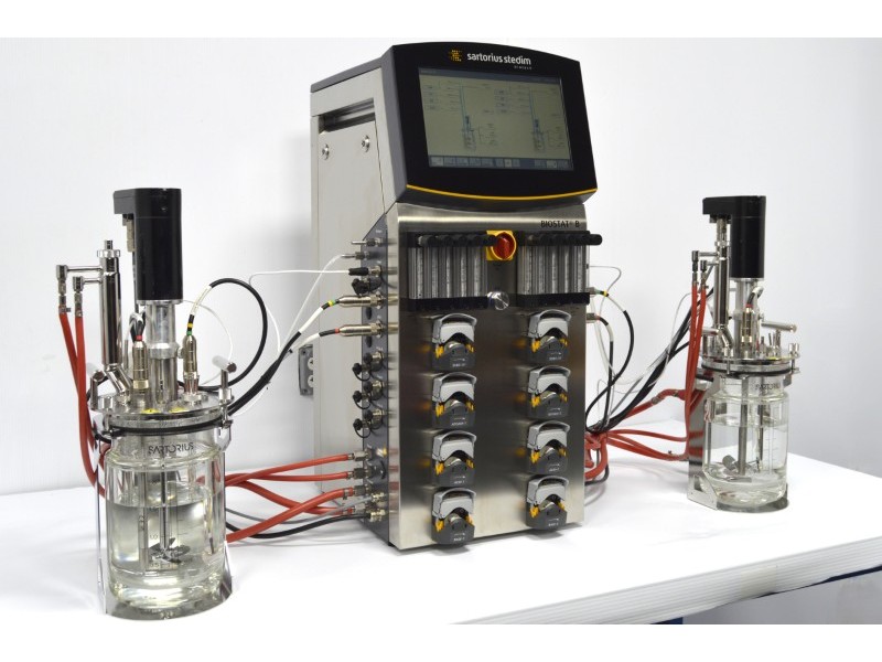 Sartorius Stedim Biostat B Twin Bioreactor for Cell Cultures with 2 Liter Jacketed Autoclavable Vessels