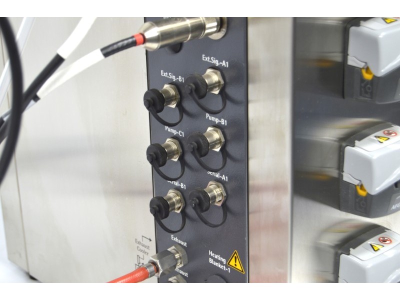 Sartorius Stedim Biostat B Twin Bioreactor for Cell Cultures with 2 Liter Jacketed Autoclavable Vessels
