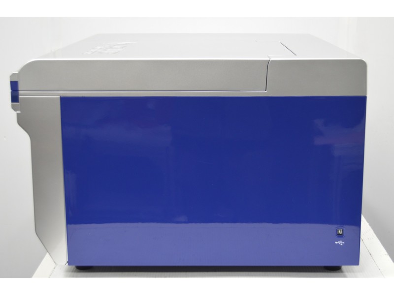 Azure Biosystems Sapphire RGBNIR Biomolecular Imager w/ Chemiluminescent Upgrade Unit 2