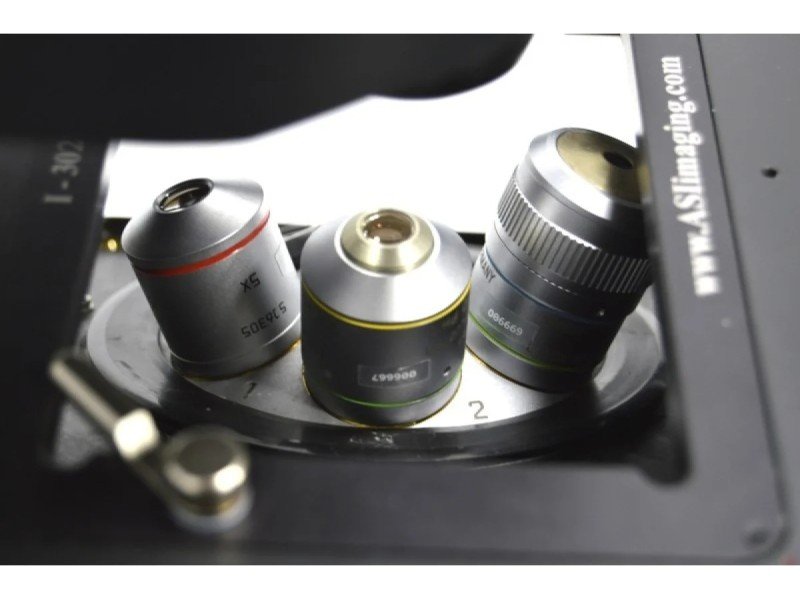 Leica DMi8 Inverted LED Fluorescence Motorized Microscope w/ Adaptive Focus Control (New Filters) Leica DMi8 Inverted LED Fluorescence Motorized Microscope w/ Adaptive Focus Control (New Filters)