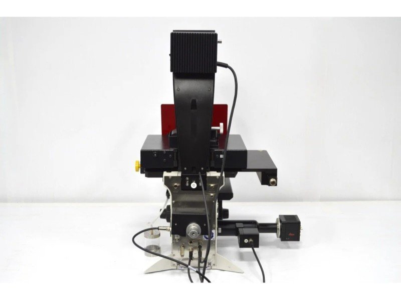 Leica DMi8 THUNDER Imager Motorized Inverted Fluorescence Microscope w/ Adaptive Focus Control Leica DMi8 THUNDER Imager Motorized Inverted Fluorescence Microscope w/ Adaptive Focus Control