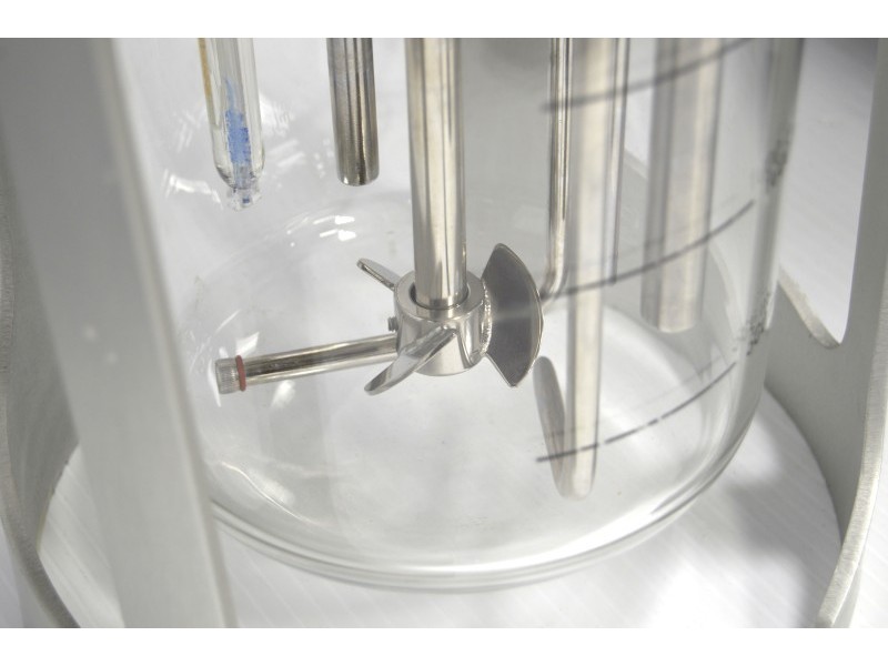 Distek BIOne 1250 Bioreactor System with 2L Autoclavable Cell Culture Vessel and O₂/CO₂/Air Gas Control