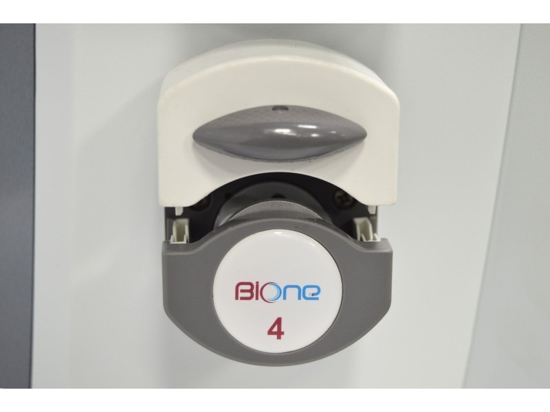 Distek BIOne 1250 Bioreactor System with 2L Autoclavable Cell Culture Vessel and O₂/CO₂/Air Gas Control