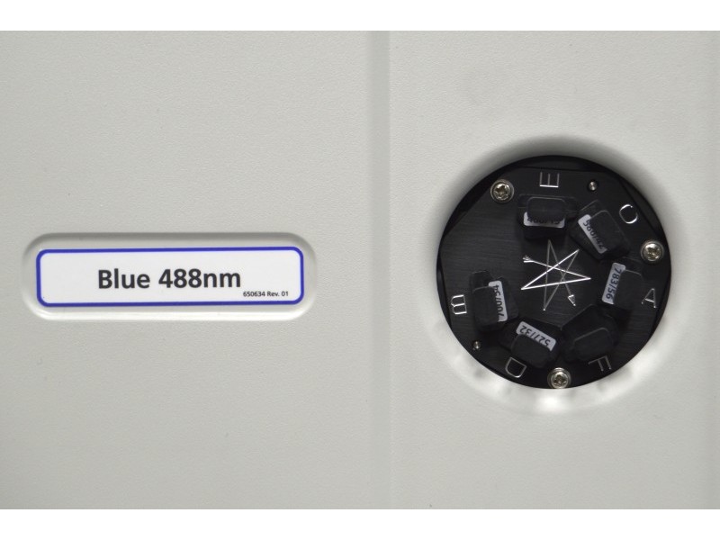 BD FACSLyric IVD Flow Cytometer (3)Lasers(10)Colors/(12)Detectors with 30-Tube Universal Loader Unit 3