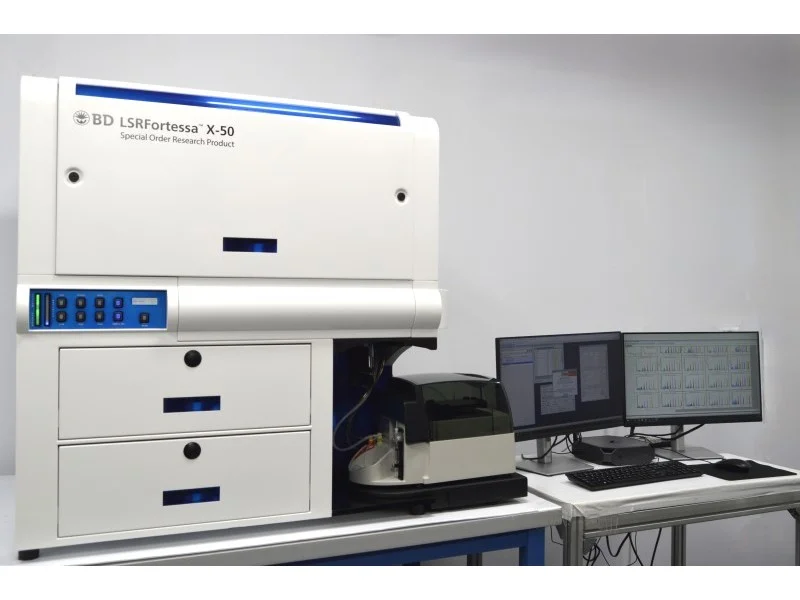 BD LSRFortessa A5 (X-50) Cell Analyzer Flow Cytometer (5)Lasers/(28 ...