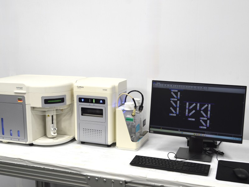 Thermo Attune NxT Acoustic Focusing Cytometer AFC2 (2)Lasers/(9)Colors/(11)Detectors w/ Cytkick Autosampler