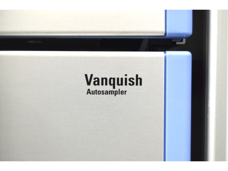 Thermo Scientific Vanquish Flex Quaternary UHPLC System with Variable Wavelength Detector