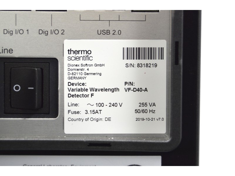 Thermo Scientific Vanquish Flex Quaternary UHPLC System with Variable Wavelength Detector
