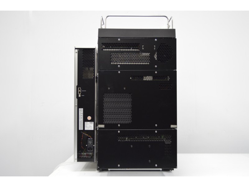 Thermo Scientific Vanquish Flex Quaternary UHPLC System with Variable Wavelength Detector