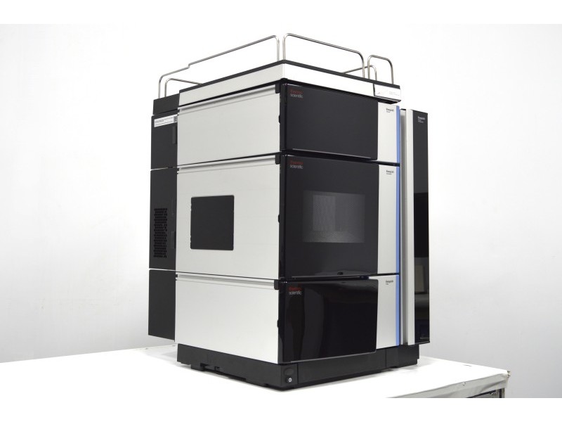 Thermo Scientific Vanquish Flex Quaternary UHPLC System with Variable Wavelength Detector