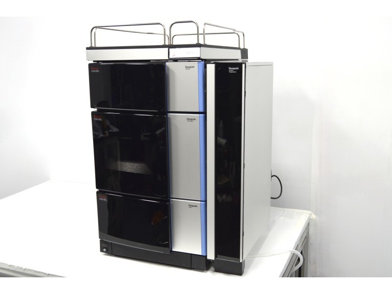 Thermo Scientific Vanquish Flex Quaternary UHPLC System with Variable Wavelength Detector