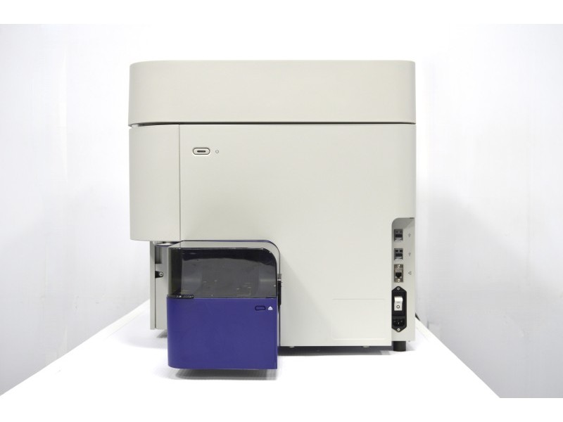 BD FACSLyric IVD Flow Cytometer (3)Lasers(8)Colors/(10)Detectors w/ Universal Loader Unit 4