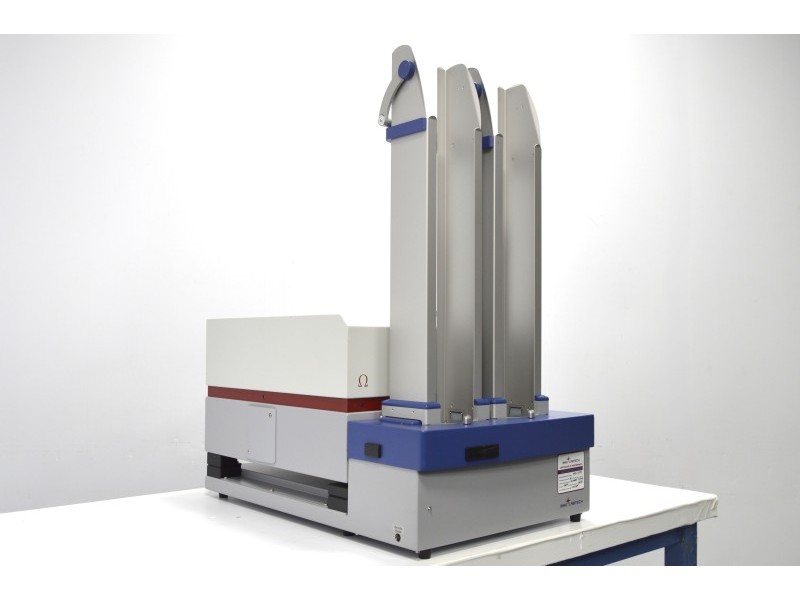 BMG Labtech FLUOstar Omega Microplate Reader w/ Stacker III