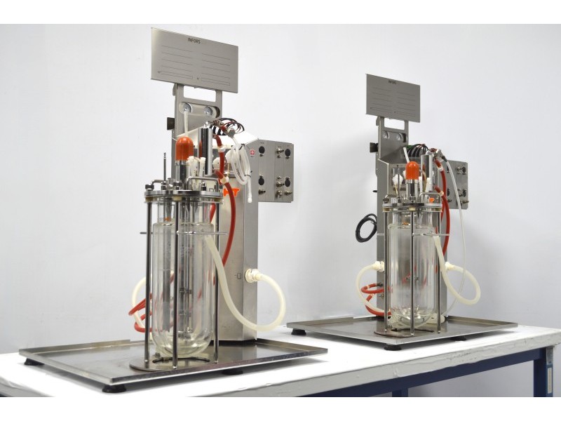 Infors HT Labfors 5 Bench-Top Bioreactor System for Microorganisms 3-Fold, Jacketed 3.6 L Vessels