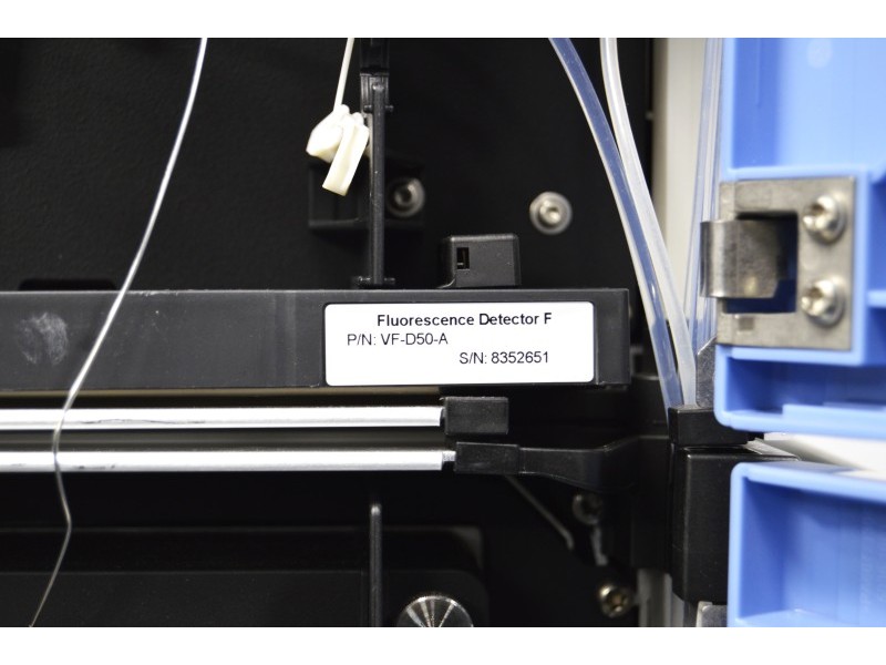 Thermo Scientific Vanquish Flex Quaternary UHPLC System with Variable Wavelength and Fluorescence Detectors