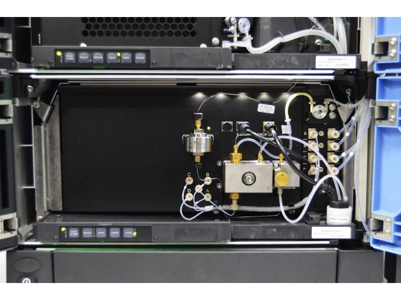 Thermo Scientific Vanquish Flex Quaternary UHPLC System with Variable Wavelength and Fluorescence Detectors