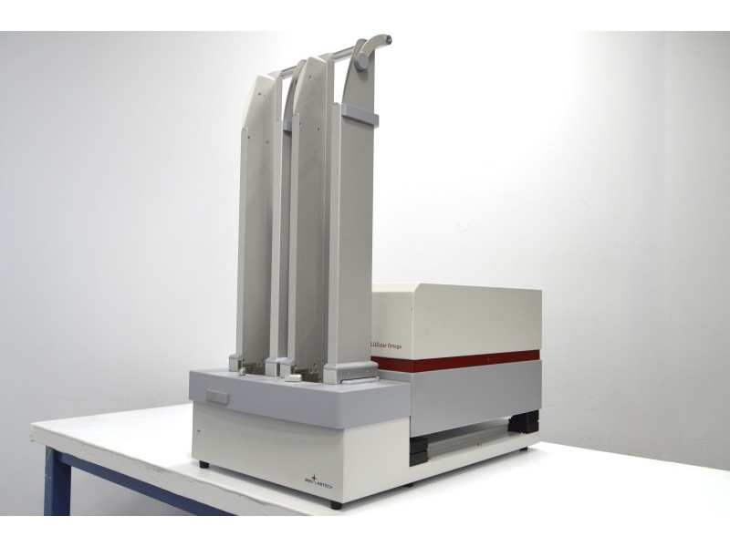 BMG Labtech FLUOstar Omega Microplate Reader w/ Stacker III Unit 2