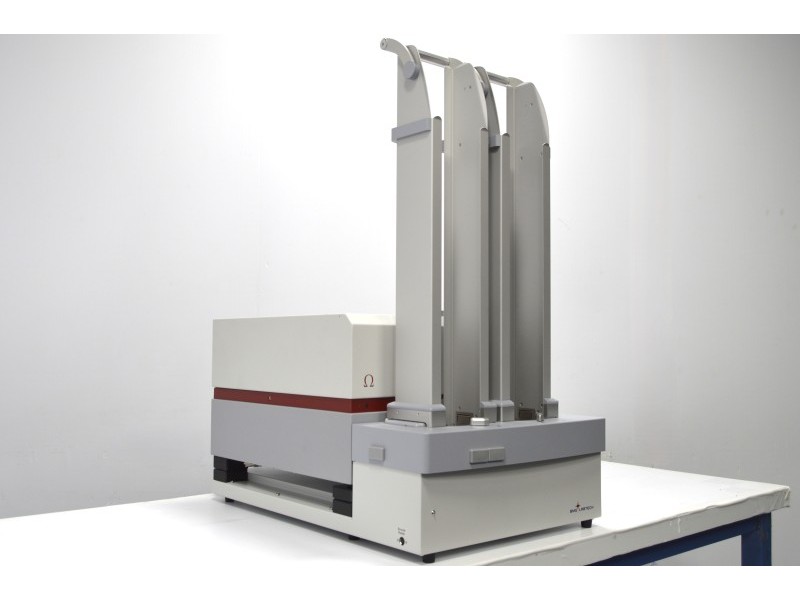 BMG Labtech FLUOstar Omega Microplate Reader w/ Stacker III Unit 2