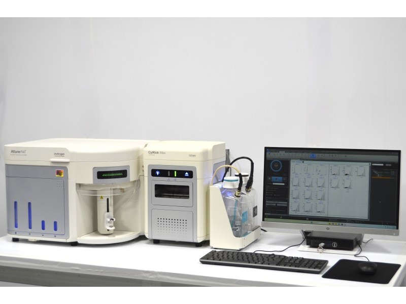 Thermo Attune NxT Acoustic Focusing Cytometer (4)Lasers/(14) Colors/(16)Detectors w/Cytkick MAX Autosampler - Made in 2023