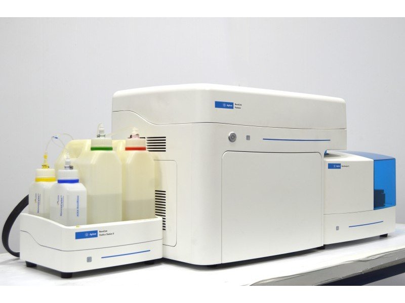 Agilent NovoCyte Penteon Flow Cytometer (5)Lasers/(30)Colors/(32)Detectors w/ NovoSampler Q & Fluidics Station II Agilent NovoCyte Penteon Flow Cytometer (5)Lasers/(30)Colors/(32)Detectors w/ NovoSampler Q & Fluidics Station II