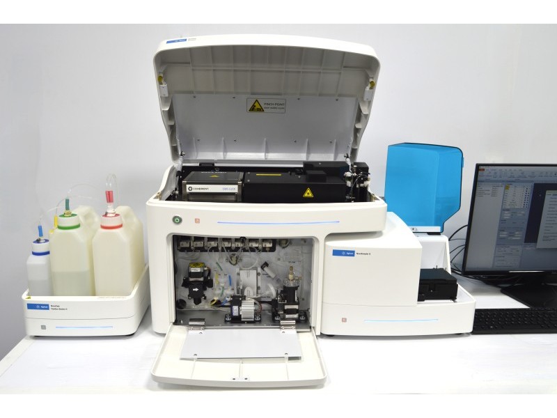Agilent NovoCyte Quanteon Flow Cytometer (4)Lasers/(25)Colors/(27)Detectors w/ NovoSampler Q & Fluidics Station II - Made in 2023