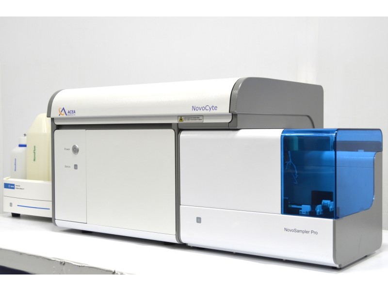 Agilent ACEA NovoCyte 3000 Flow Cytometer (3)Lasers/(13)Colors/(8)Detectors w/ NovoSampler Pro & Fluidics Station II