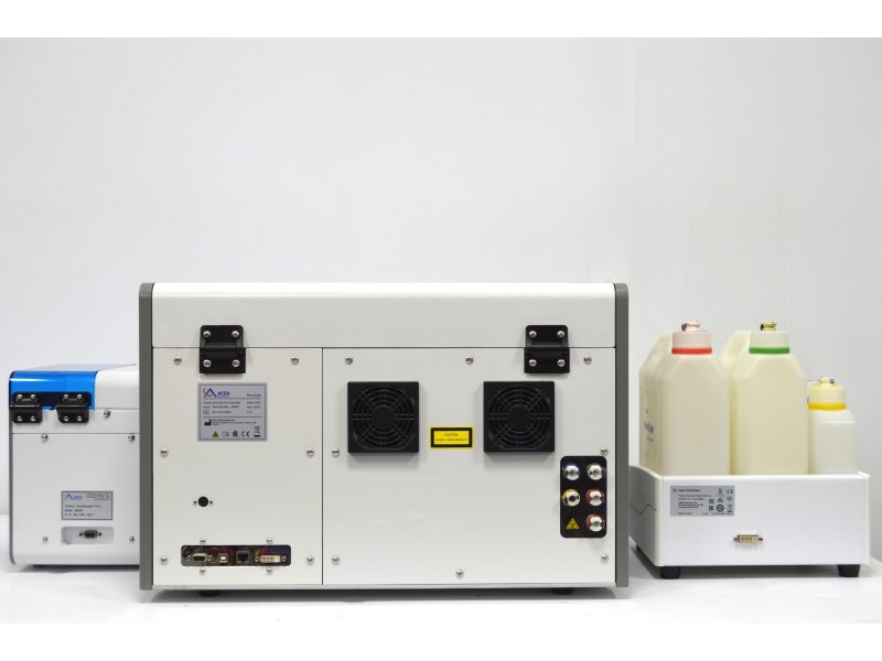 Agilent ACEA NovoCyte 3000 Flow Cytometer (3)Lasers/(13)Colors/(8)Detectors w/ NovoSampler Pro & Fluidics Station II