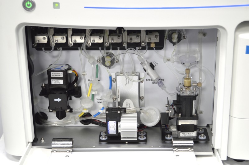 Agilent NovoCyte Quanteon Flow Cytometer (4)Lasers/(25)Colors/(27 ...